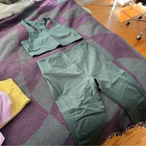 Girlfriend Collective Set